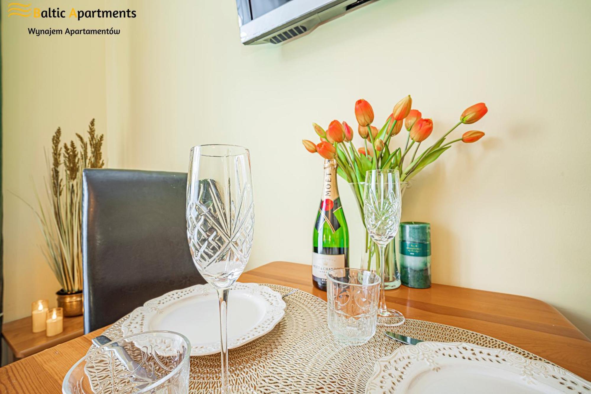 Baltic Apartments - Apartamenty Korony Piastow Świnoujście Екстериор снимка